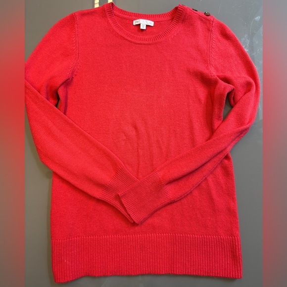 GAP luxe Coral Crew Neck Long Sleeve Knit Button shoulder Sweater womens size XS - Picture 2 of 9